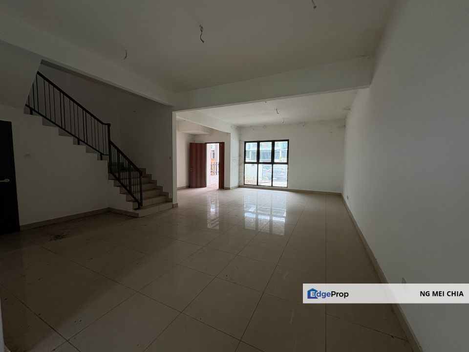 Freehold 2-storey terrace house, not stayed in before, practical & modern layout, Selangor, Petaling Jaya