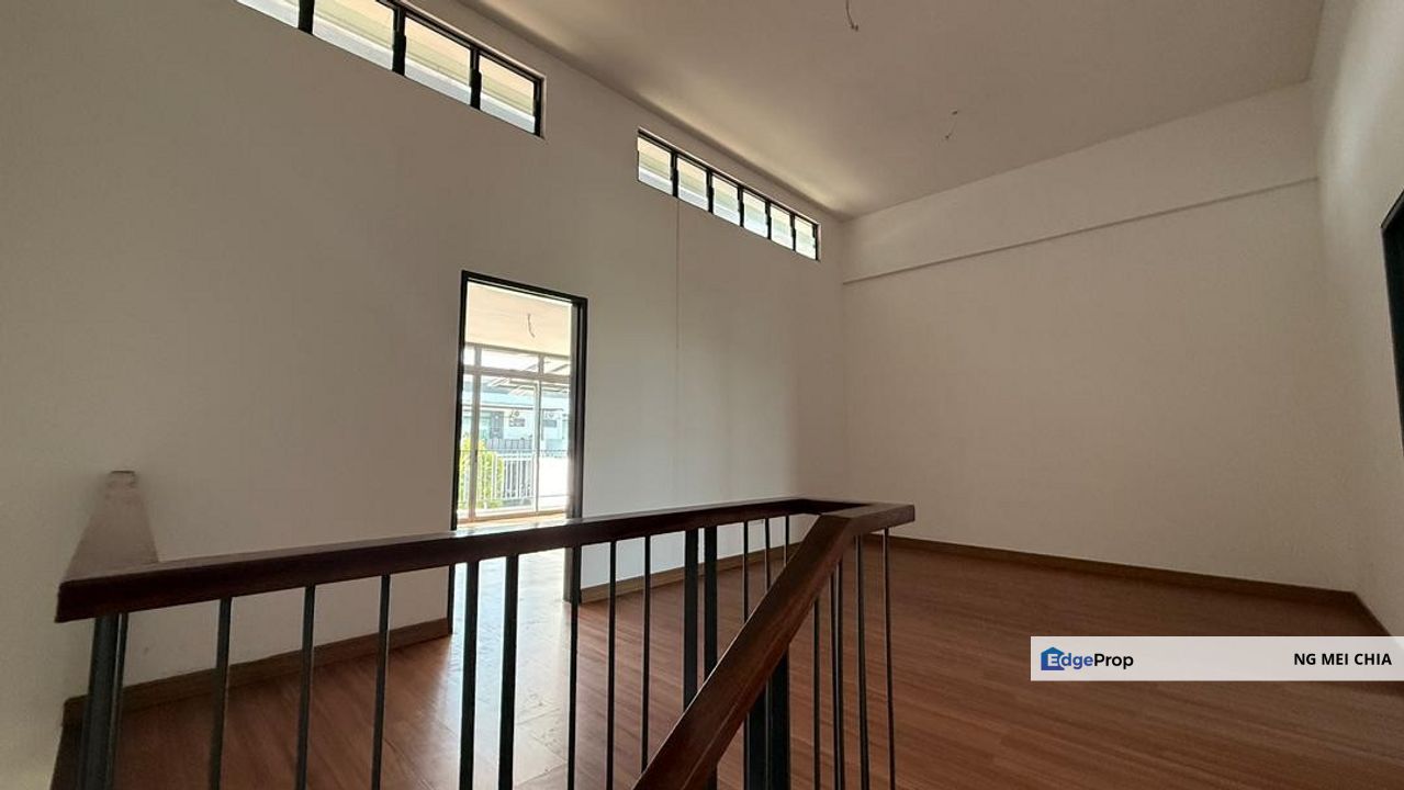 Freehold 2-storey terrace house, not stayed in before, practical & modern layout, Selangor, Petaling Jaya