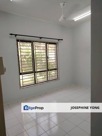 Peaceful Semenyih Townhouse for Rent, Selangor, Semenyih