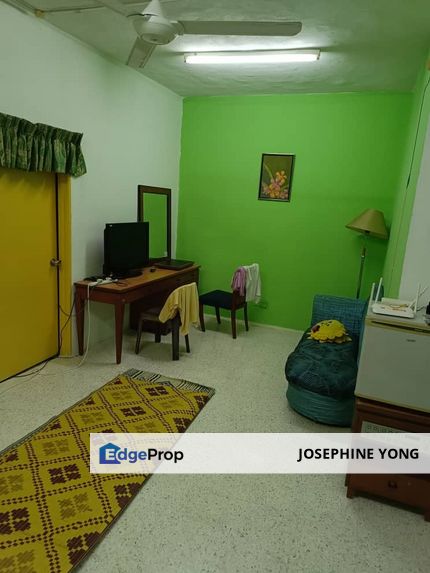 Freehold with Newly Refurbished & Repainted Shop Apartment in Taman Desa Cheras For Sale Only RM1xxK !, Kuala Lumpur, Cheras