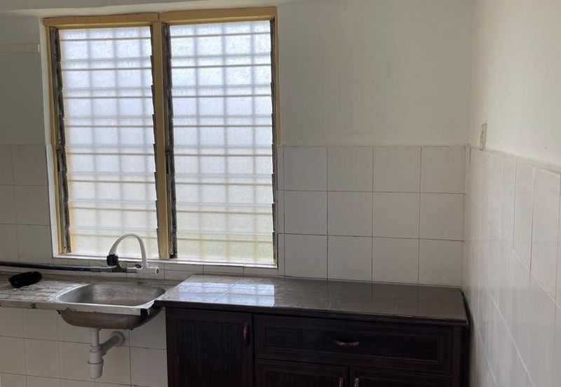 Pangsapuri Orkid, Bandar Mahkota Cheras