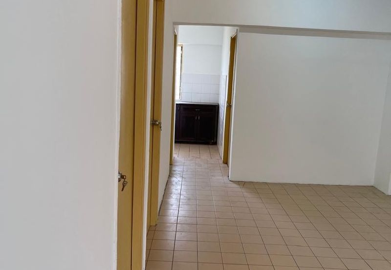 Pangsapuri Orkid, Bandar Mahkota Cheras