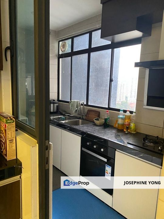 KL Traders Square 4 R 2 B 1059sqft Fully Furnished, Kuala Lumpur, Gombak