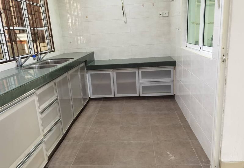 Mahkota Cheras Freehold 2.5 Storey Semi-D with Reno & Extended for Sale 