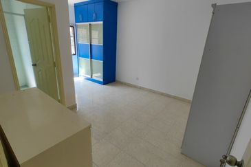 Mahkota Cheras Freehold 2.5 Storey Semi-D with Reno & Extended for Sale 