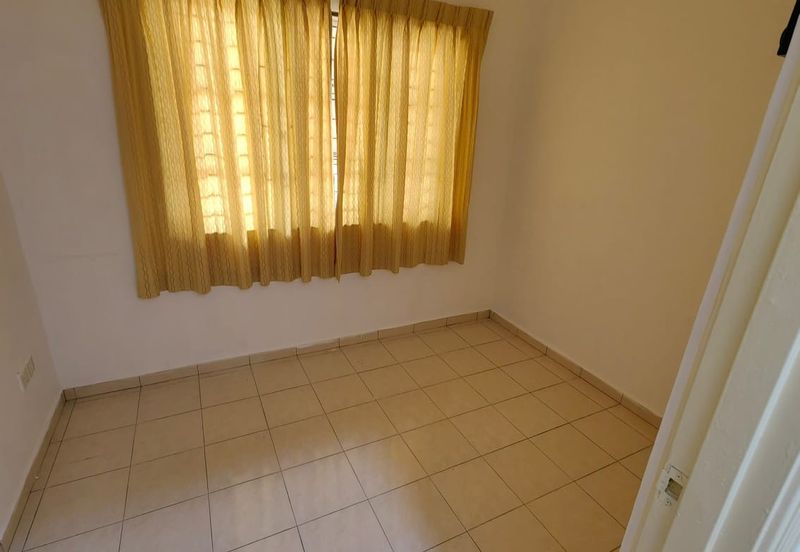 Mahkota Cheras Freehold 2.5 Storey Semi-D with Reno & Extended for Sale 