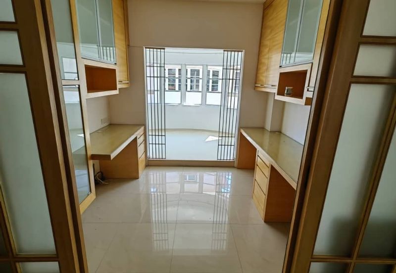 Mahkota Cheras Freehold 2.5 Storey Semi-D with Reno & Extended for Sale 