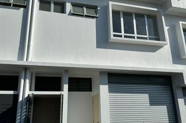 Kajang East Brand New 2-Storey Shop Facing Main Road for Rent 