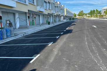 Kajang East Brand New 2-Storey Shop Facing Main Road for Rent 