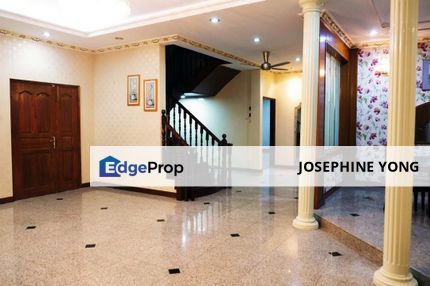 Cheras Double Storey Bungalow Short Drive to Suntex MRT Station for Rent , Selangor, Cheras