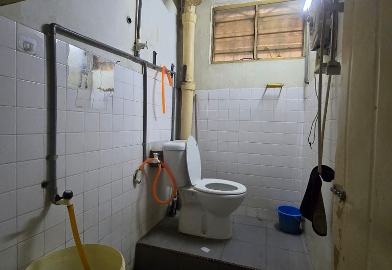 Flat Taman Bukit Anggerik