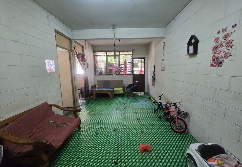 Flat Taman Bukit Anggerik