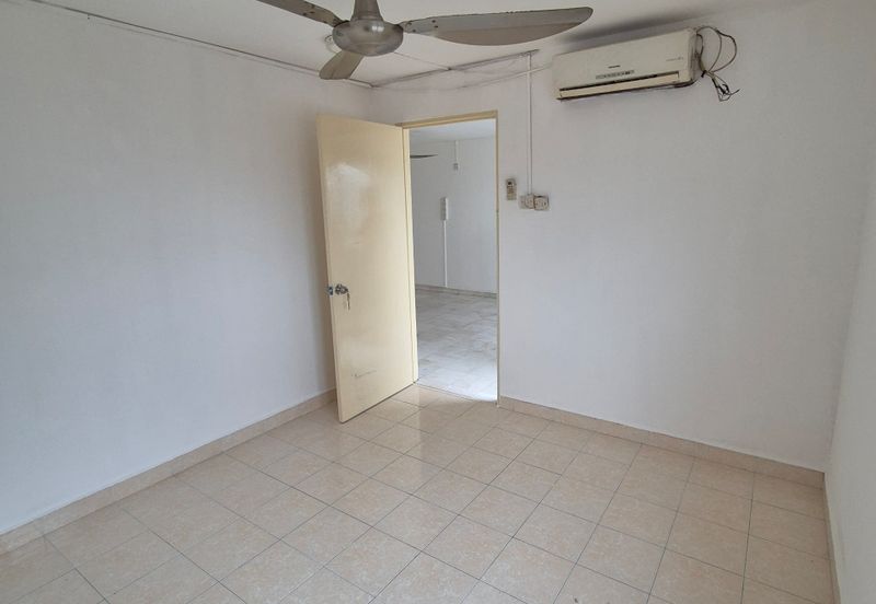 Spacious 3-Bedroom Pandan Jaya Apartment For Sale in Prime Location - Perfect for Own Stay or Investment.