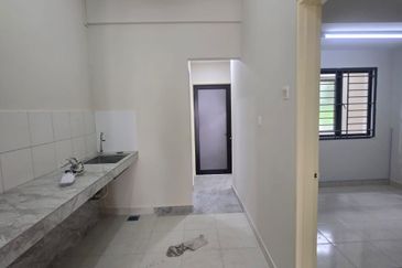 Newly Renovated Ground Floor Townhouse for Rent in Bandar Sungai Long