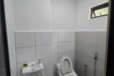 Newly Renovated Ground Floor Townhouse for Rent in Bandar Sungai Long