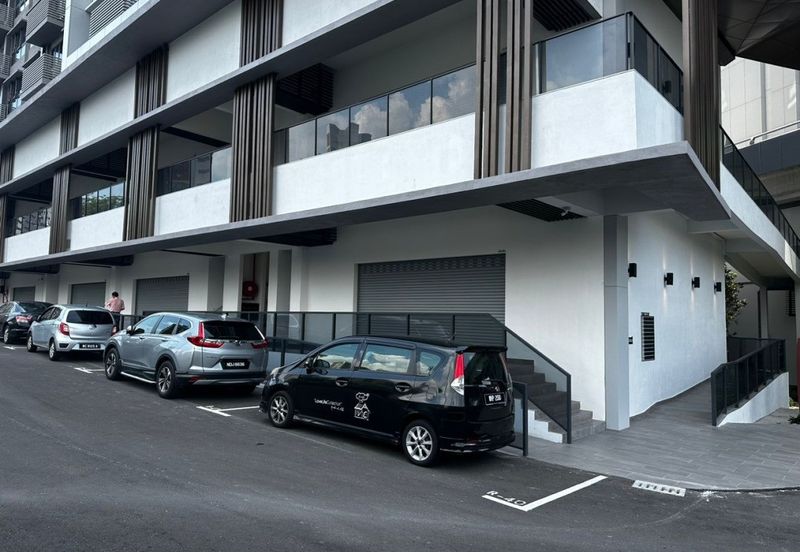 Prime Location Ground Floor Shop for Rent @ M Vertica Cheras Near MRT Station 