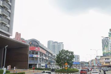 Prime Location Near MRT Station 1st Floor Shop for Rent @ M Vertica Cheras 