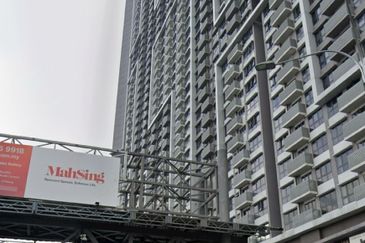 Prime Location Near MRT Station 1st Floor Shop for Rent @ M Vertica Cheras 