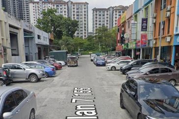 Spacious Double Storey Link Factory for Rent @ Bukit OUG 