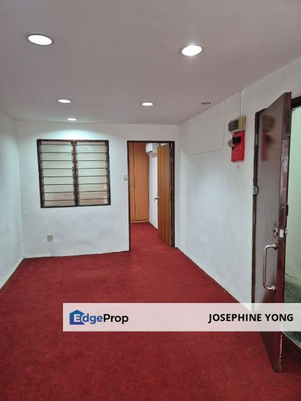 First Floor Office For Rent @ Taman Orkid Desa with Fully Fitted Cabinets and Pantry, Kuala Lumpur, Cheras