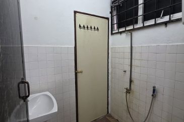 First Floor Shop Apartment @ Cheras Connaught