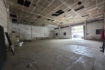 Spacious and Good Location Warehouse Factory for Rent @ Cheras