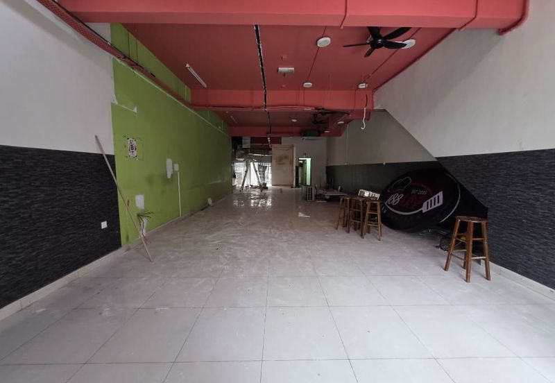 Oakland Commercial Centre