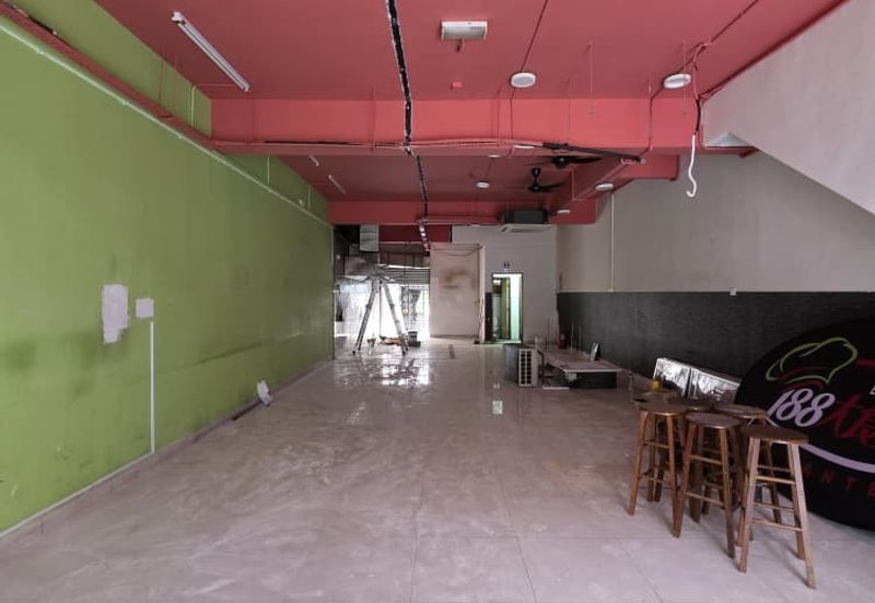 Oakland Commercial Centre