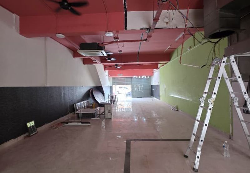 Oakland Commercial Centre