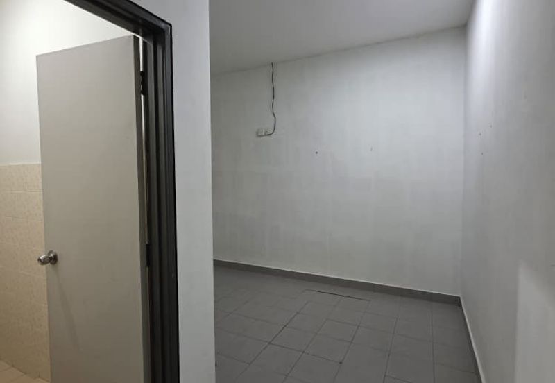 FOR RENT - TOWNHOUSE @ KAJANG SHORT WALK TO PASARAYA CS
