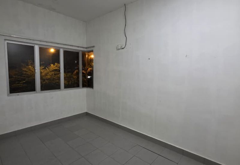 FOR RENT - TOWNHOUSE @ KAJANG SHORT WALK TO PASARAYA CS
