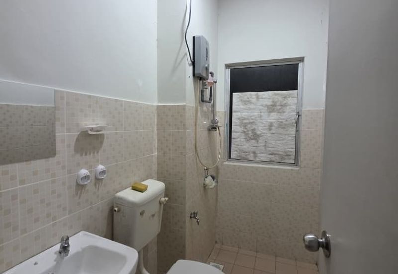 FOR RENT - TOWNHOUSE @ KAJANG SHORT WALK TO PASARAYA CS