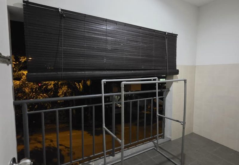 FOR RENT - TOWNHOUSE @ KAJANG SHORT WALK TO PASARAYA CS