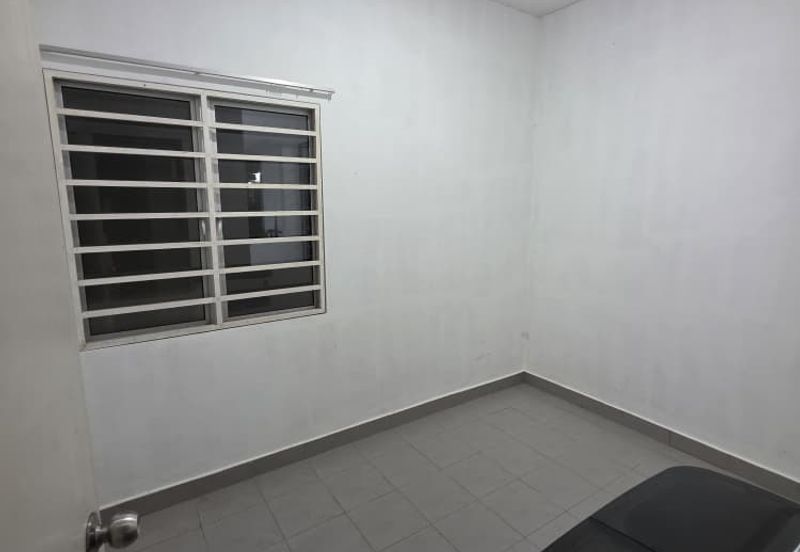 FOR RENT - TOWNHOUSE @ KAJANG SHORT WALK TO PASARAYA CS