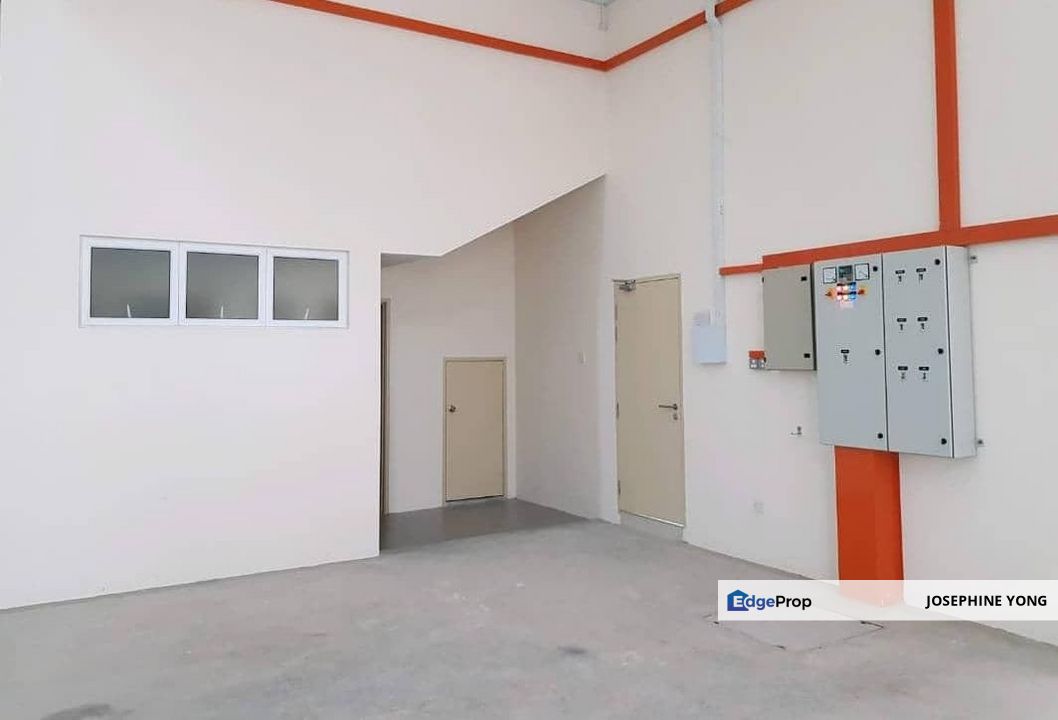 FOR SALE - SEMI D FACTORY @ SEMENYIH EASY ACCESS FROM JLN SG LALANG , Selangor, Semenyih