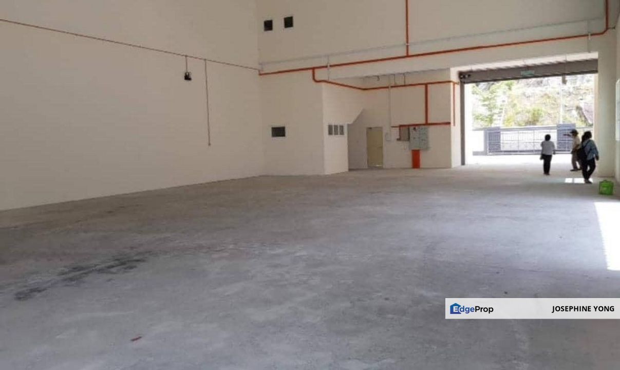 FOR SALE - SEMI D FACTORY @ SEMENYIH EASY ACCESS FROM JLN SG LALANG , Selangor, Semenyih