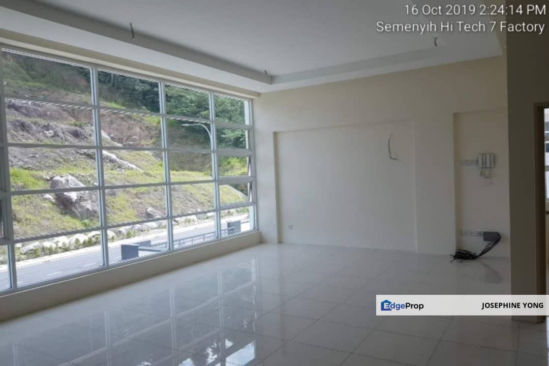 FOR SALE - SEMI D FACTORY @ SEMENYIH EASY ACCESS FROM JLN SG LALANG , Selangor, Semenyih