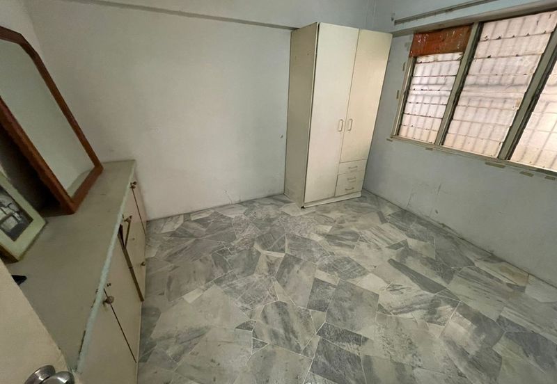 Apartment Taman Connaught