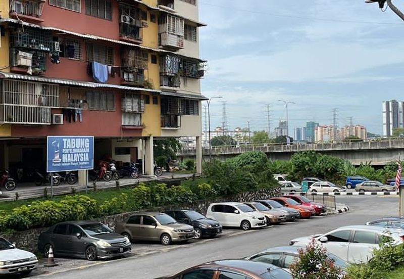 Apartment Taman Connaught