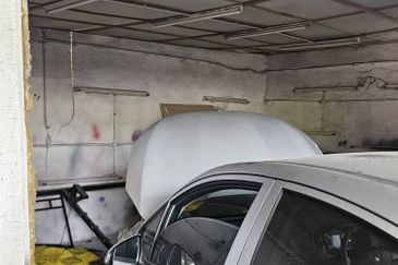 For Rent - Shop @ Hulu Langat Suitable As Car Wash /  Workshop  Main Road Frontage With High Visibility