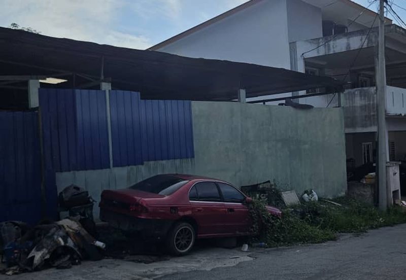 For Rent - Shop @ Hulu Langat Suitable As Car Wash /  Workshop  Main Road Frontage With High Visibility