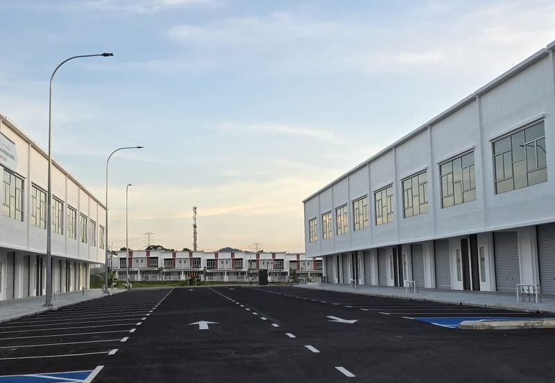 For Rent - G Flr Shop @ Bidara Suria Brand New, Main Road Frontage