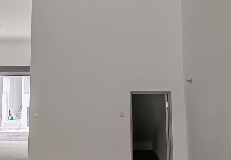 For Rent - G Flr Shop @ Ikon Centrio Prime Location, Main Road Frontage