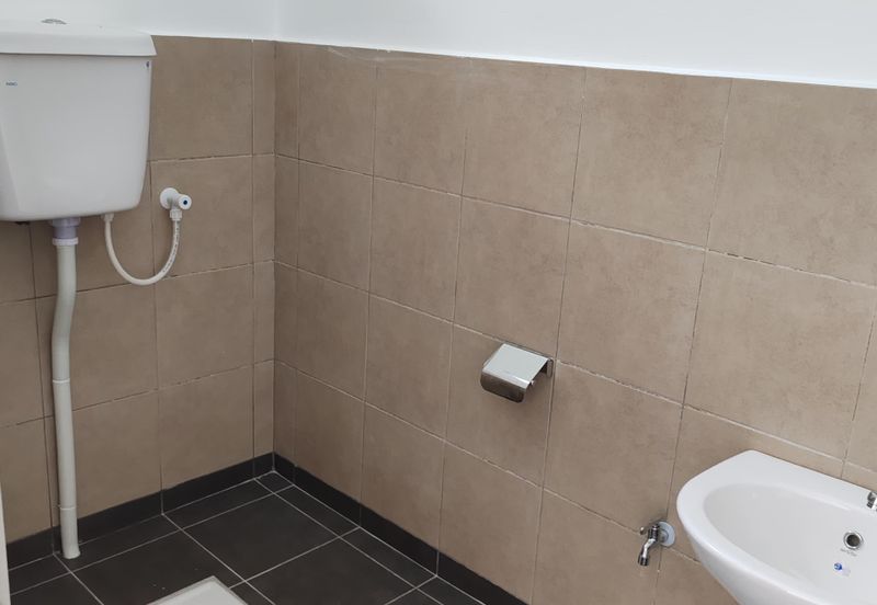 For Rent - G Flr Shop @ Ikon Centrio Prime Location, Main Road Frontage