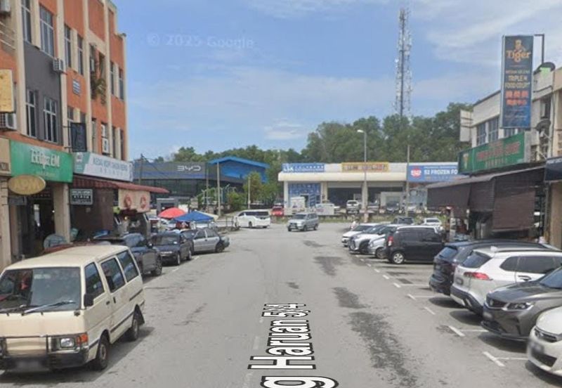 Oakland Commercial Centre