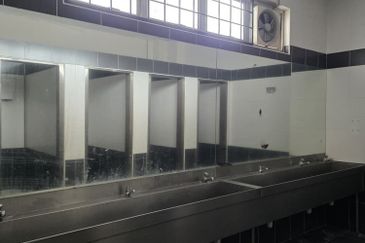 For Rent - G Flr Shop @ Wisma Cke  Cheras  Main Road Frontage, Suitable For Many Biz