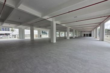 For Rent - G Flr Shop @ Wisma Cke  Cheras  Main Road Frontage, Suitable For Many Biz