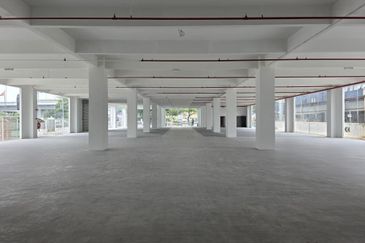 For Rent - G Flr Shop @ Wisma Cke  Cheras  Main Road Frontage, Suitable For Many Biz