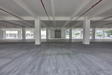 For Rent - G Flr Shop @ Wisma Cke  Cheras  Main Road Frontage, Suitable For Many Biz