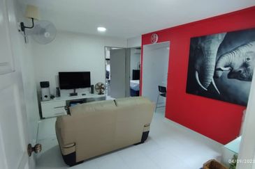 Flat Pandan Jaya Blok L13